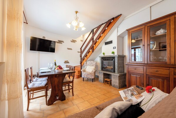 Télévision à écran plat