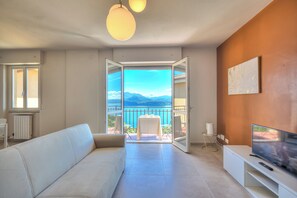 Appartamento familiare, camere multiple, lato montagna (The Golden View) | Vista dalla camera