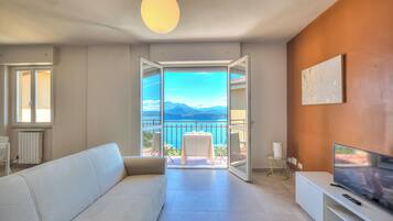 Télévision à écran plat