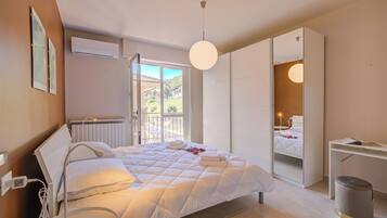 Familienapartment, Mehrere Schlafzimmer, Bergseite (The Golden View)