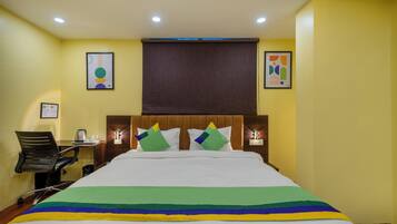 Standard Room | In-room safe, desk, rollaway beds, bed sheets
