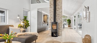 "Lanessa" - 800m from the sea by Interhome