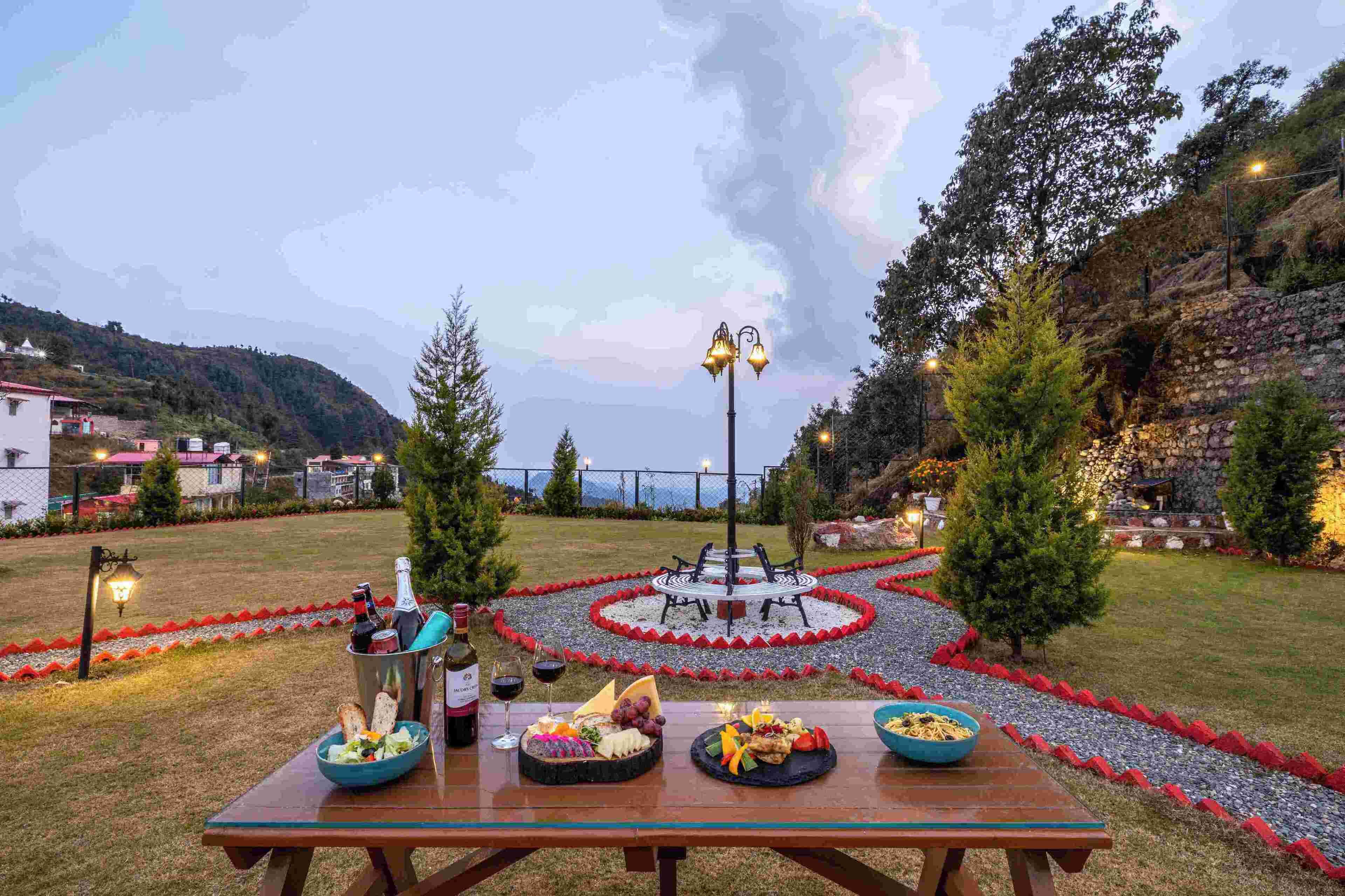 Bungalow, 3 kamar tidur (Barefoot) | Pemandangan taman