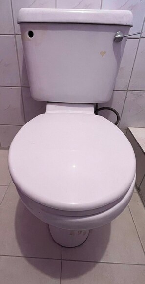 Toallas, jabón, papel higiénico