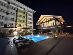 Piscine extérieure