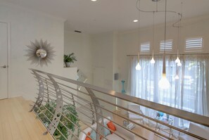 Interior - Luxury Beach Resort Style Living Right on Main Strip (Clearwater)