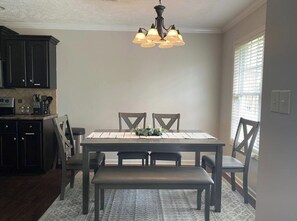 Dining - Cozy getaway from home!  (Jackson)