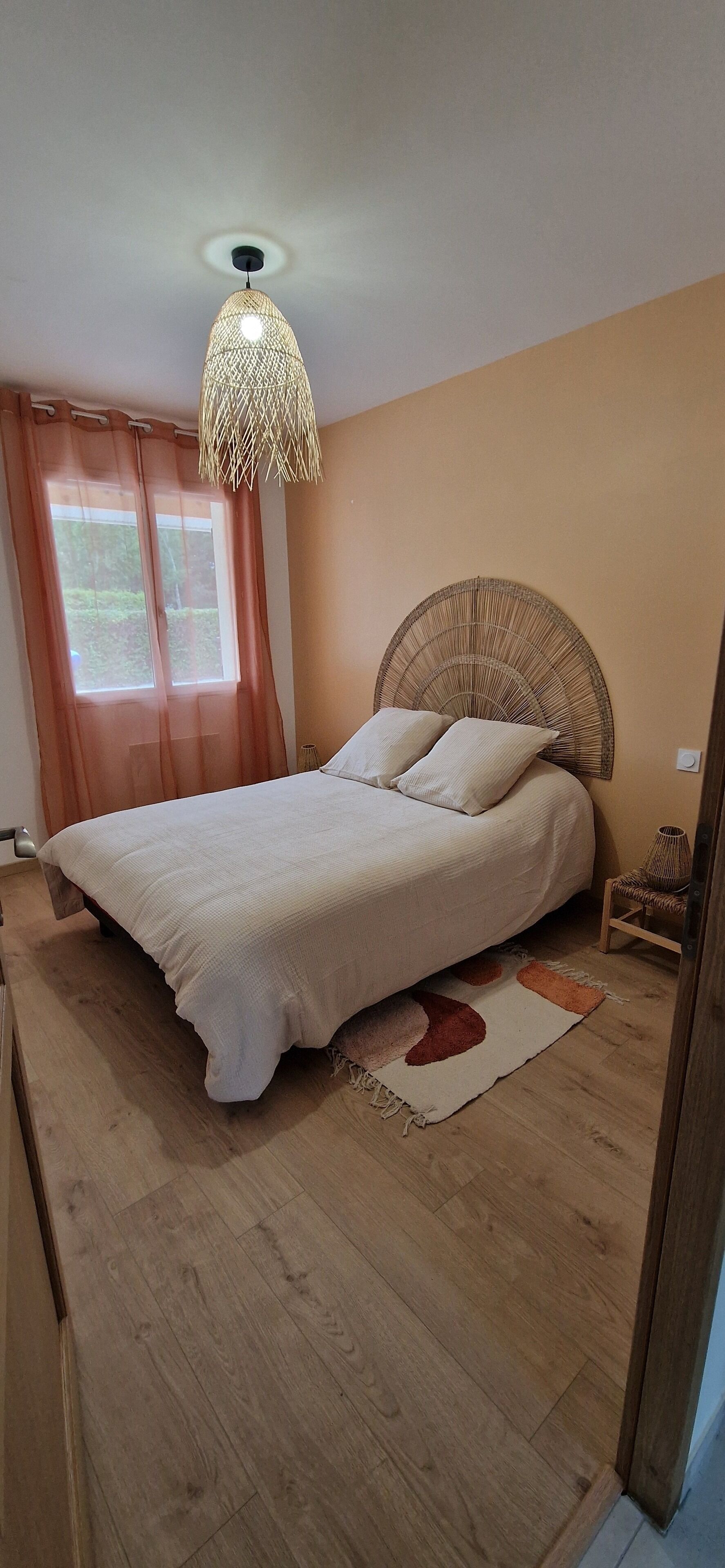 3 bedrooms, iron/ironing board, travel cot, free WiFi