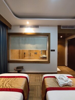 Free WiFi, bed sheets - The Landmark Hotel Muzaffarpur (Muzaffarpur)