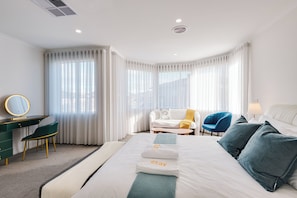 6 chambres, fer et planche à repasser, Wi-Fi gratuit