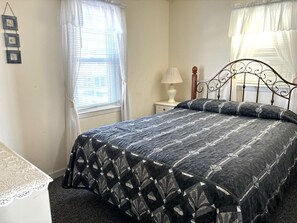 3 bedrooms, iron/ironing board, WiFi - First floor ocean front duplex in Ship Bottom (Ship Bottom)