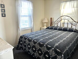 3 bedrooms, iron/ironing board, free WiFi - First floor ocean front duplex in Ship Bottom (Ship Bottom)