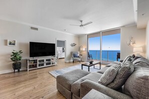 Lägenhet - flera sängar (Tidewater 1802) | Vardagsrum | Tv