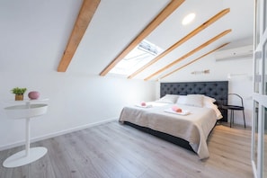 2 bedrooms, iron/ironing board, travel cot, WiFi - Sun Hill Lucia,modern interior with amazing view! (Mlini)