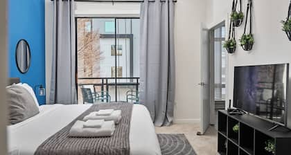 Spacious 2BD With Private Balcony and Free Parking