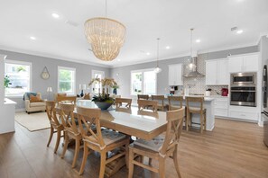 Unclassified image, 4 of 50, button