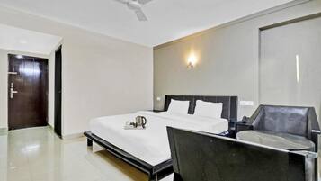 12 chambres, Wi-Fi, draps fournis