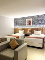 小型双床房, 2 间卧室, 无烟房 (Junior Suite Twin)