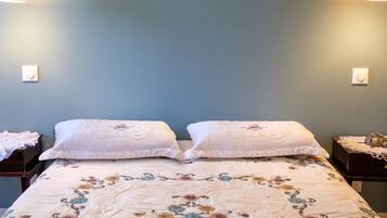 3 makuuhuonetta, silitysrauta/-lauta, vauvan matkasänky, ilmainen Wi-Fi