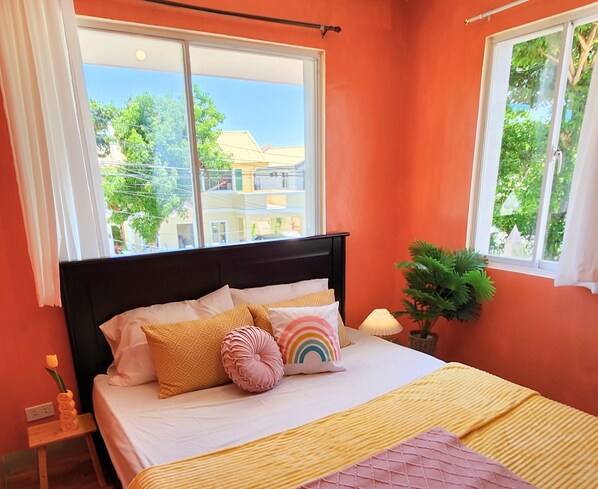 3 bedrooms, free WiFi, bed sheets