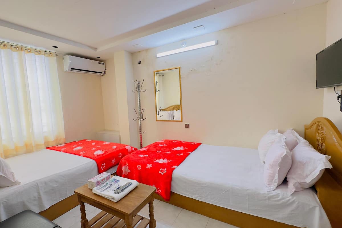 1 bedroom, pillow-top beds, free WiFi
