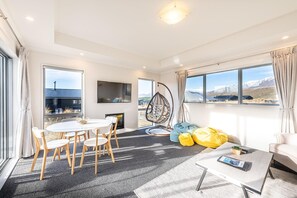 Maison Deluxe, 2 chambres | Coin séjour