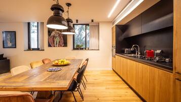 Apartamento, sacada | Parte interna