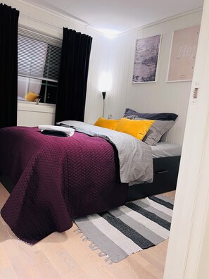 3 bedrooms, iron/ironing board, WiFi, bed sheets - Les Vacation Homes, perfect for Oslo visit, Osl airport and hiking. (Holter)