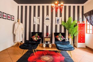 ห้อ  งทรีทเมนท์สำหรับคู่รัก, ทรีทเมนท์ดูแลผิว, อโรมาเธอราพี