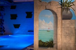 Piscine intérieure