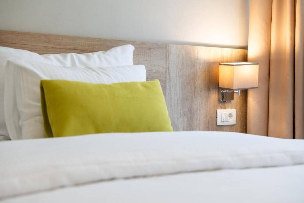 Basic-Doppelzimmer | Betten mit Memory-Foam-Matratzen, Minibar, kostenloses WLAN