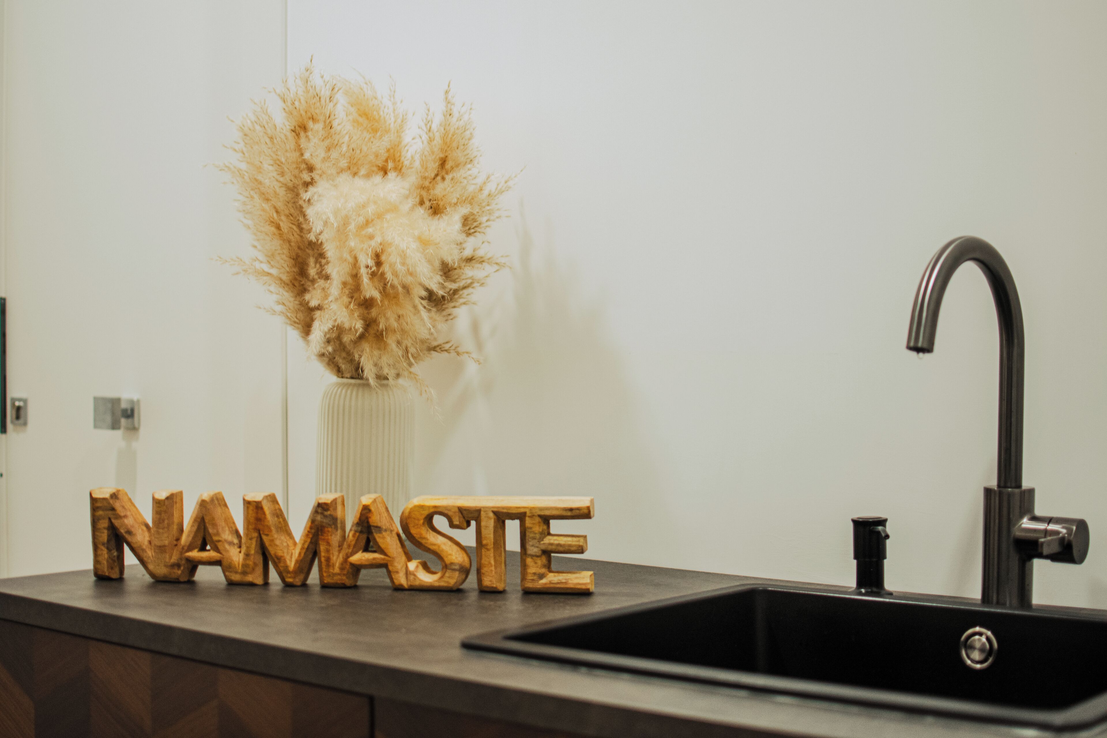 32-inch Smart TV with cable channels