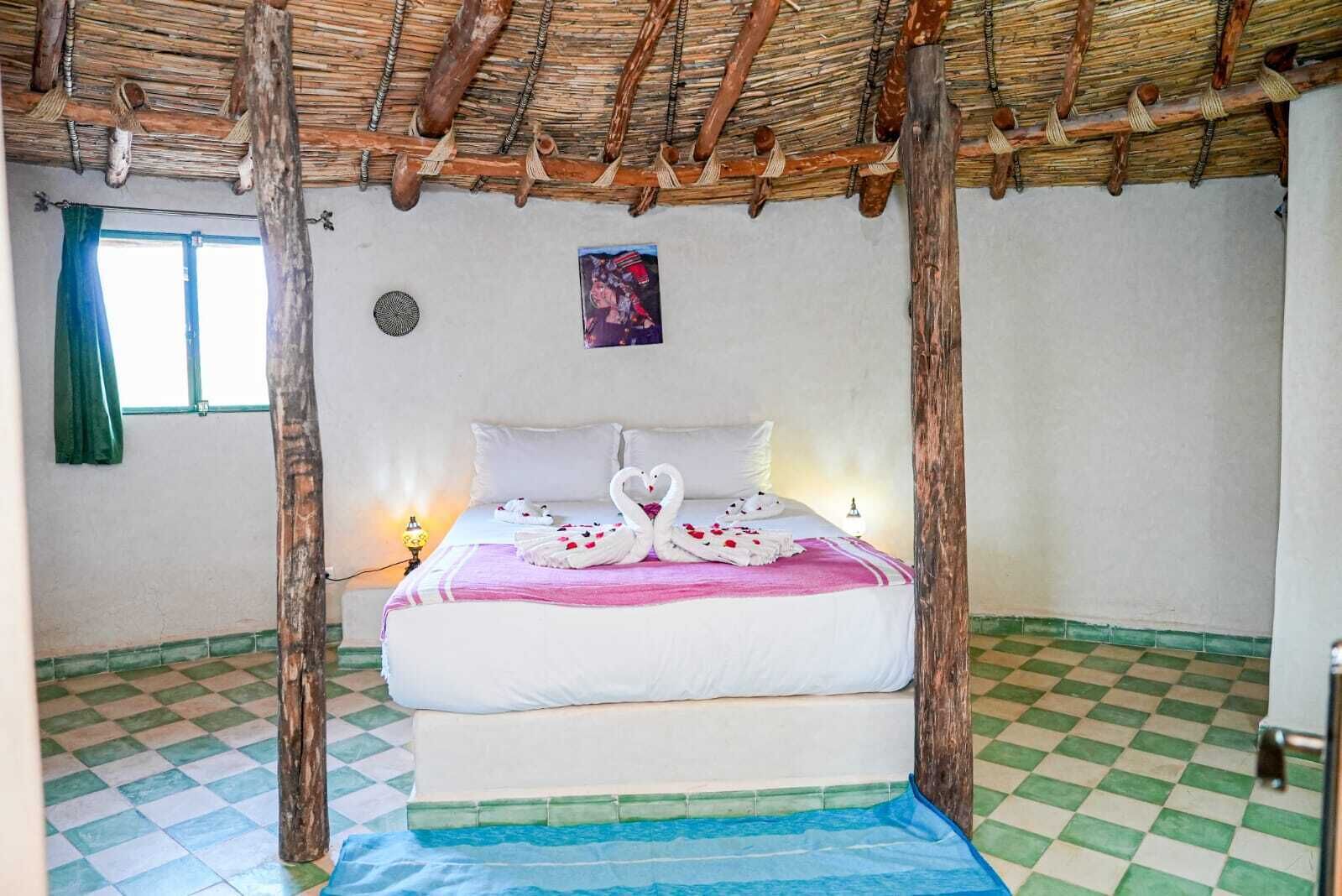 20 bedrooms, iron/ironing board, WiFi, bed sheets