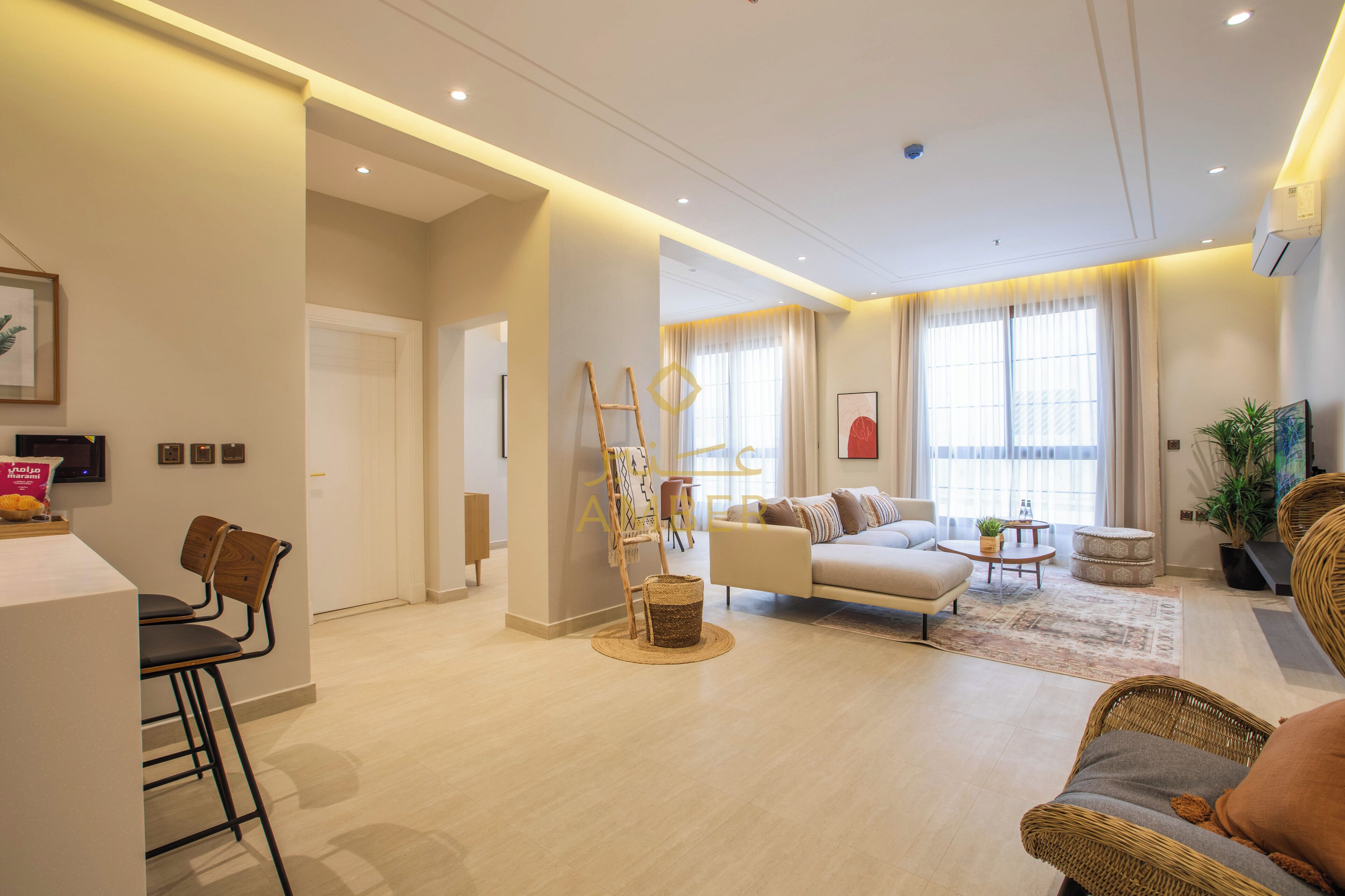 Luxury Apartment A7 - Bohemian | Woonruimte | Een televisie