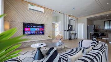 Luxury Apartment A14 - Premium | Woonruimte | Een televisie