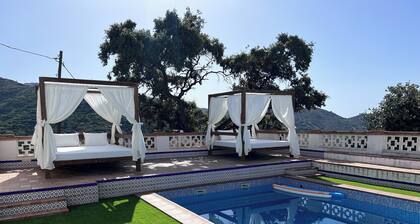 Casa La Loma, casa con vistas al mar y montaña.