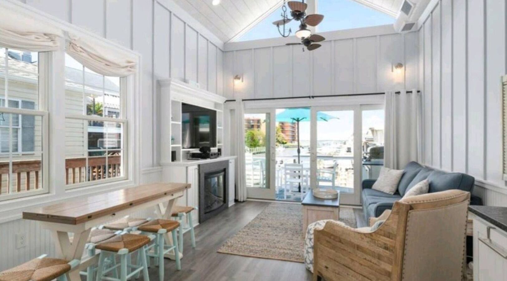 Unique Tiny Home on the Bay