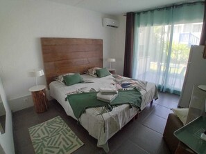 1 quarto, roupa de cama