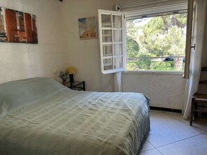 3 bedrooms