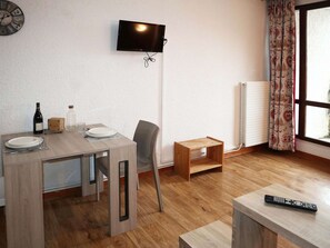 Dining - Cozy studio for 2 in the heart of Les Orres 1650 (Les Orres)