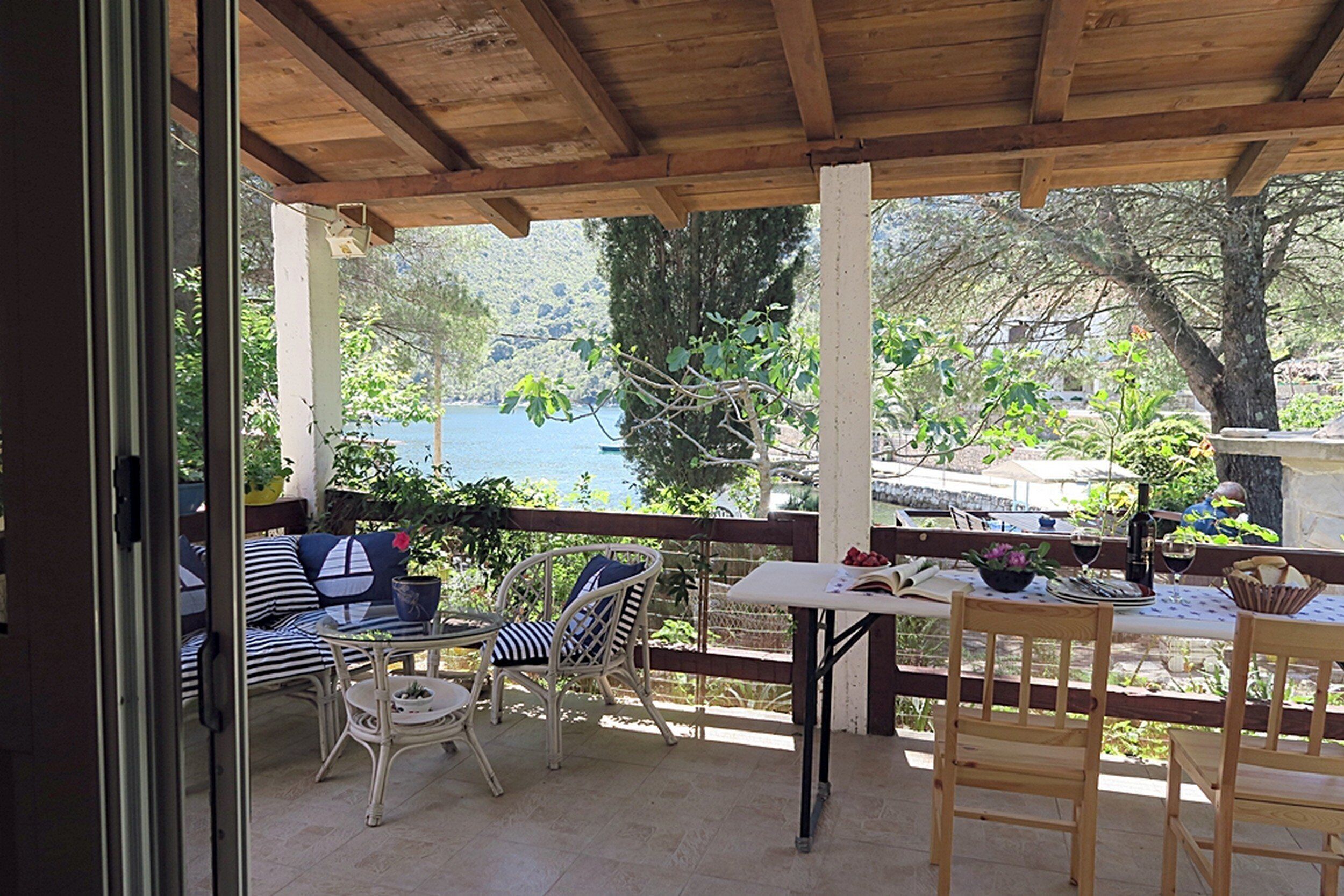 Apartment (Comfort One-Bedroom Apartment with Te) | Terrace/patio