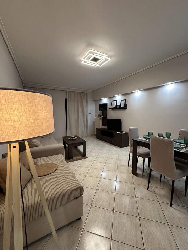 Apartment | Interior - Piraeus Seaside Apartment Escape (Piraeus)