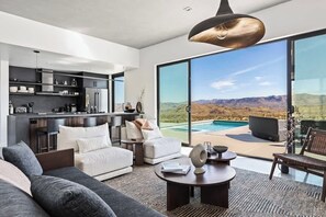 تلفزيون، مكتب