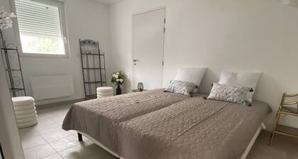 4 Bedroom Apartment in Camblain-Châtelain