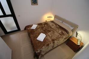 Apartament (Duplex Apartment with Terrace and Sea) | 2 dormitoris, wifi gratuïta i roba de llit