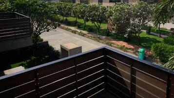 Premium Room | 1 bedroom, in-room safe, desk, laptop workspace