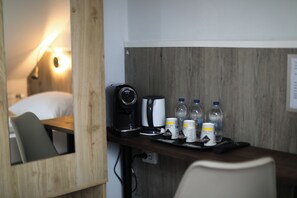 Sistema de insonorización, tabla de planchar con plancha y wifi gratis 