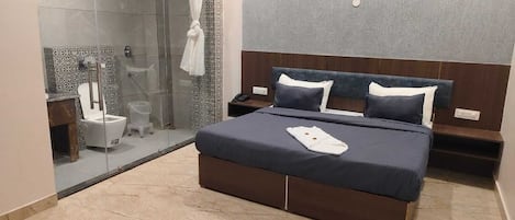 Deluxe Double Room | Free WiFi