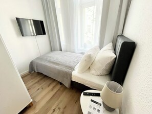 2 slaapkamers, een strijkplank/strijkijzer, wifi, beddengoed