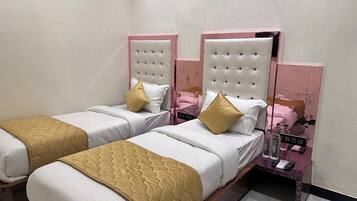 Deluxe Twin Room | Free WiFi, bed sheets